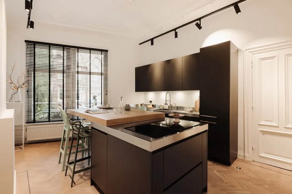 61-H VAN EEGHENSTRAAT4